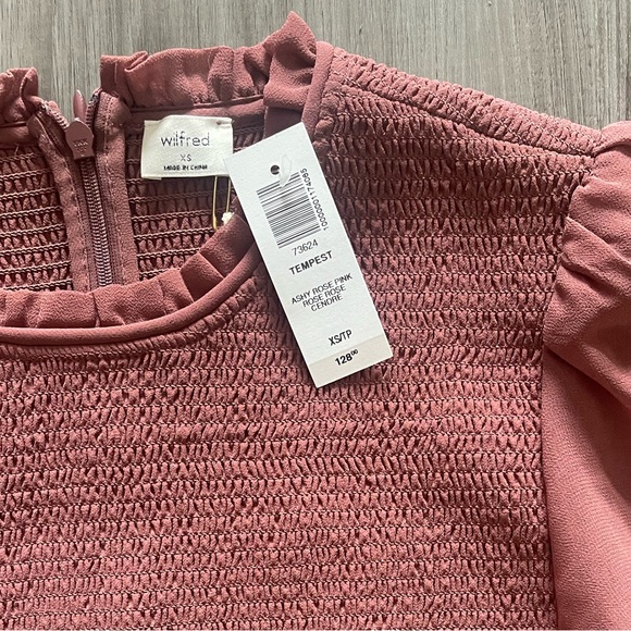 Aritzia blouse - Picture 2 of 2